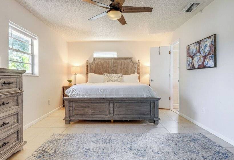 Stuart Oasis W/ Pool & Game Room ~ 7 Mi To Beach!