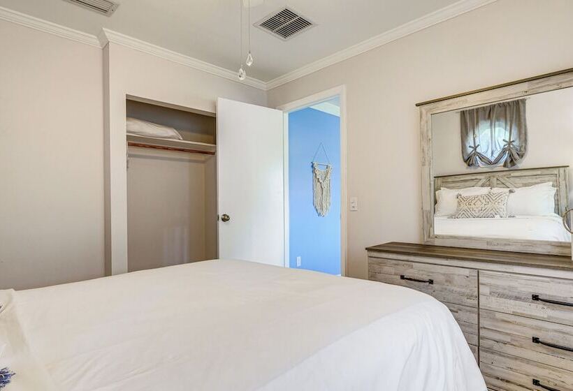 Stuart Oasis W/ Pool & Game Room ~ 7 Mi To Beach!