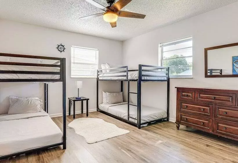 Stuart Oasis W/ Pool & Game Room ~ 7 Mi To Beach!