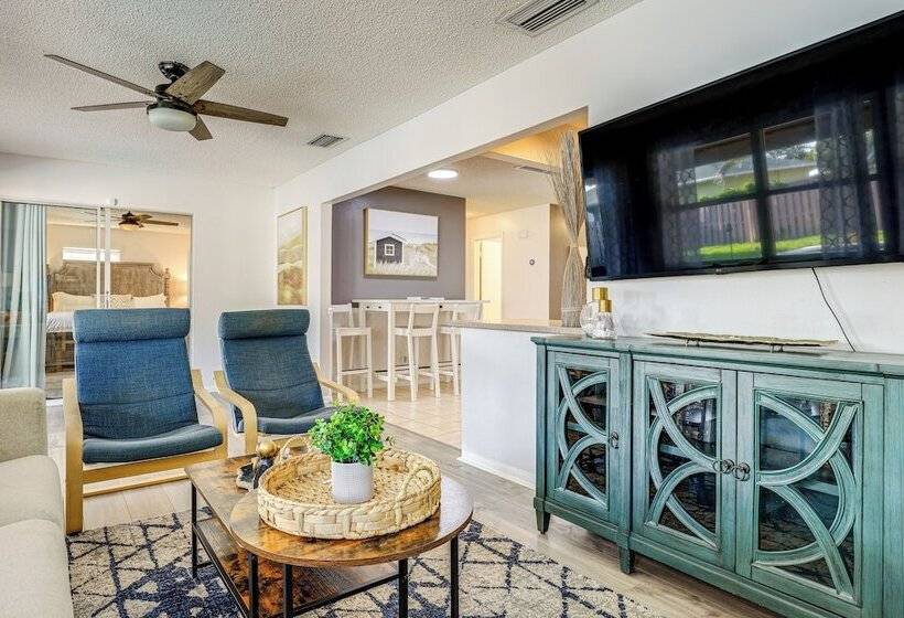 Stuart Oasis W/ Pool & Game Room ~ 7 Mi To Beach!