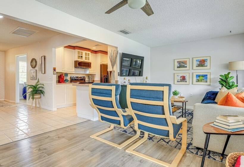 Stuart Oasis W/ Pool & Game Room ~ 7 Mi To Beach!
