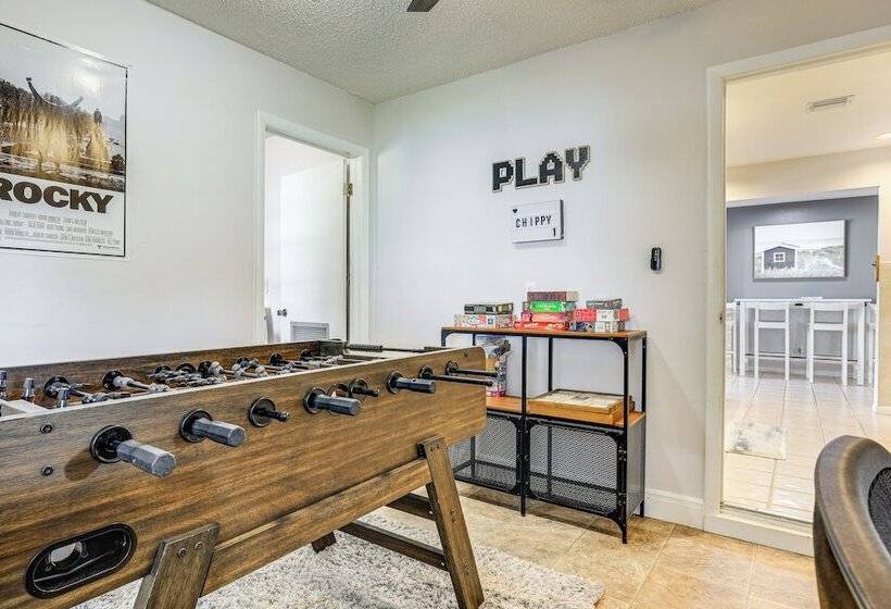 Stuart Oasis W/ Pool & Game Room ~ 7 Mi To Beach!