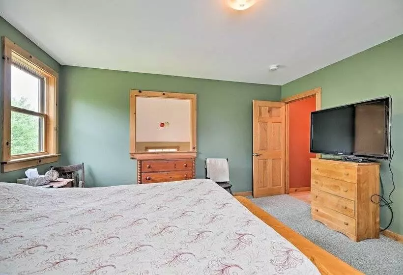 Greensboro Home W/ Porch & Countryside Views!