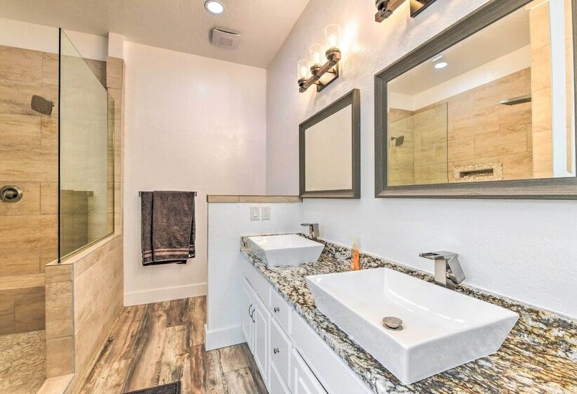 Lakefront Wichita Falls Home W/ Pool & Hot Tub