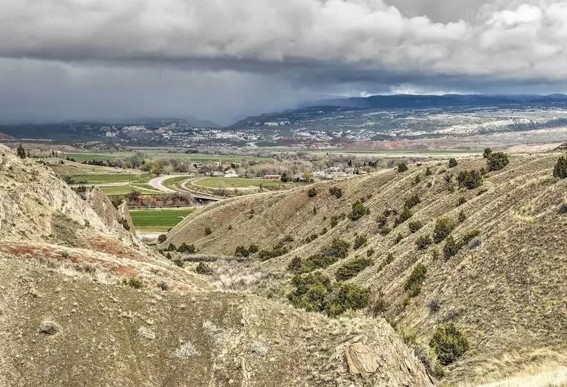 Large Ten Sleep Home On Main St, 10 Mins To Canyon