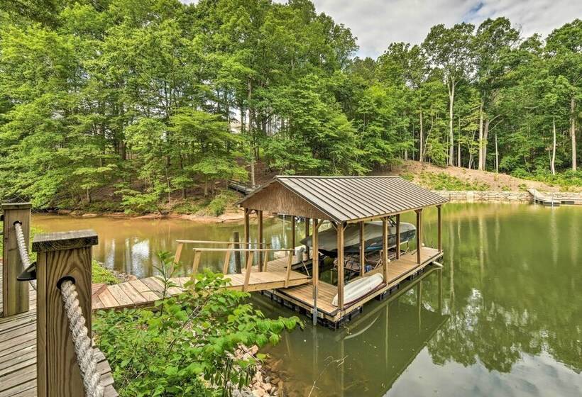 Luxury Mooresville Manor W/ Pool & Lake Access!