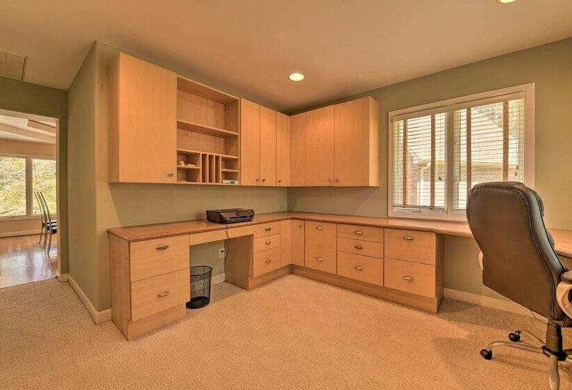 Luxury Mooresville Manor W/ Pool & Lake Access!