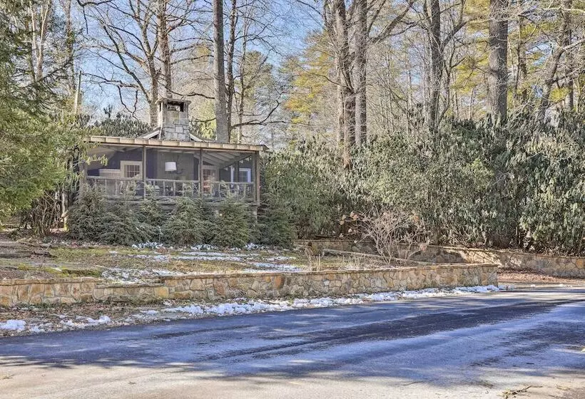Mirror Lake Cabin ~ 1 Mi To Dtwn Highlands!