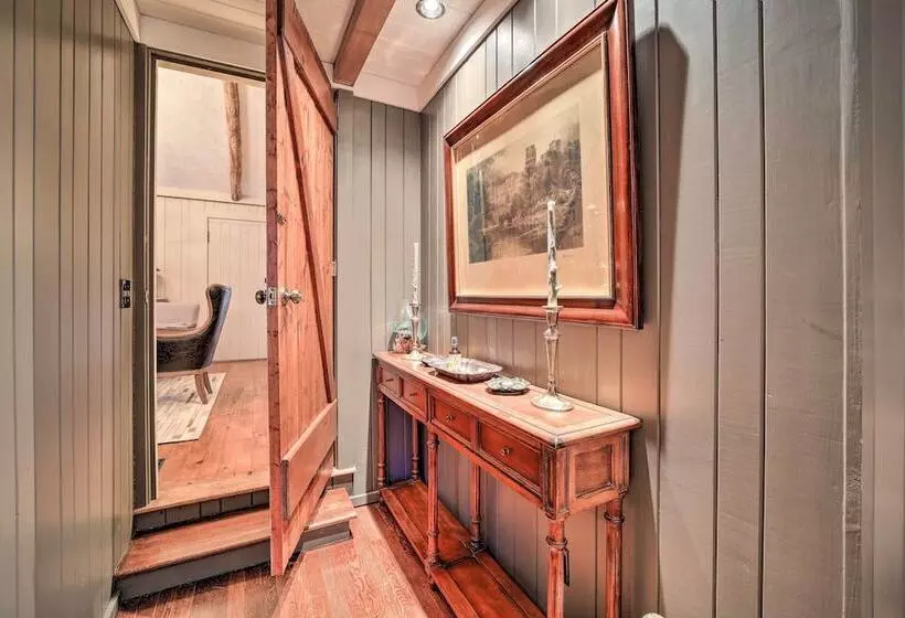 Mirror Lake Cabin ~ 1 Mi To Dtwn Highlands!