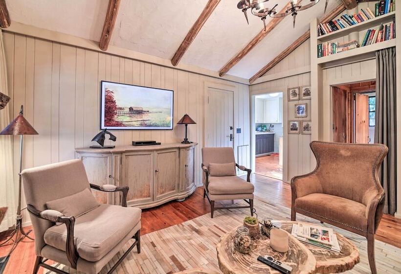 Mirror Lake Cabin ~ 1 Mi To Dtwn Highlands!