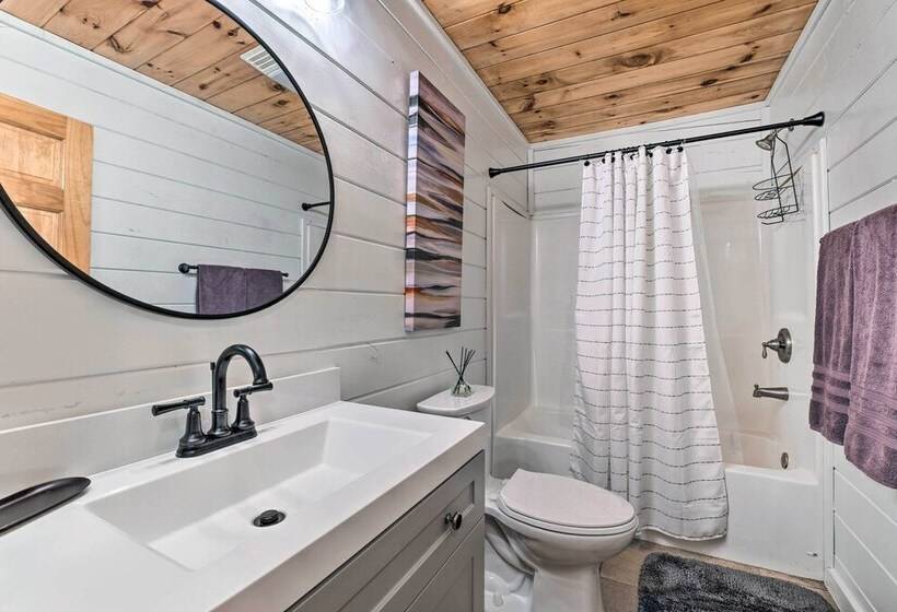 Mountain View Bryson City Home W/ Hot Tub!