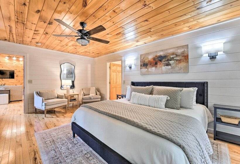 Mountain View Bryson City Home W/ Hot Tub!