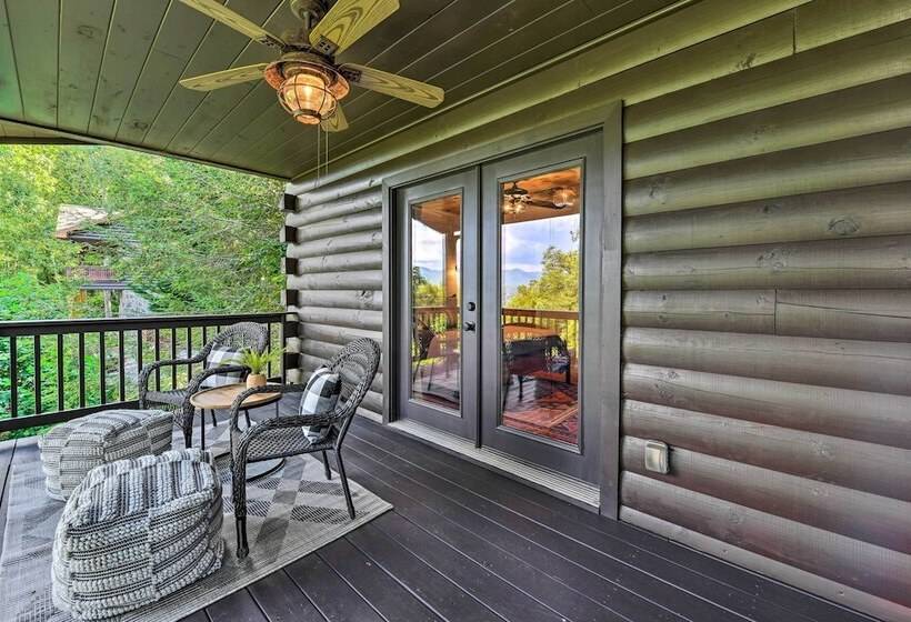 Mountain View Bryson City Home W/ Hot Tub!