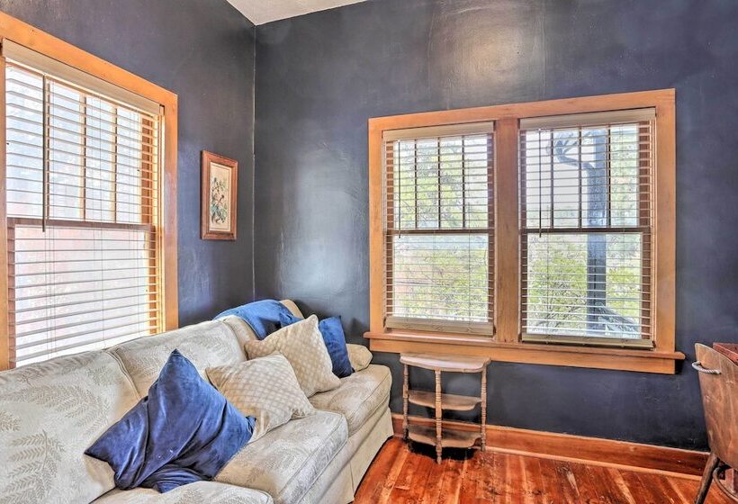 Mountain View Lead Home W/ Patio + Fire Pit!