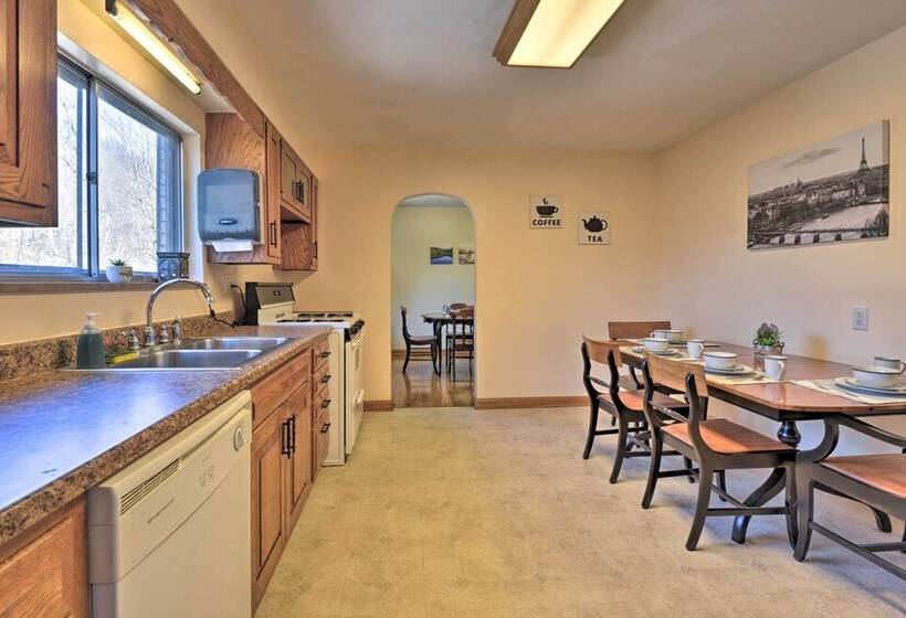 Mountaineer Retreat 5 Mi To Wv University!