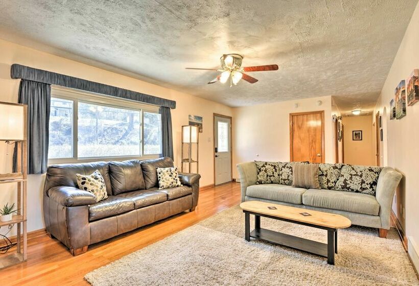 Mountaineer Retreat 5 Mi To Wv University!