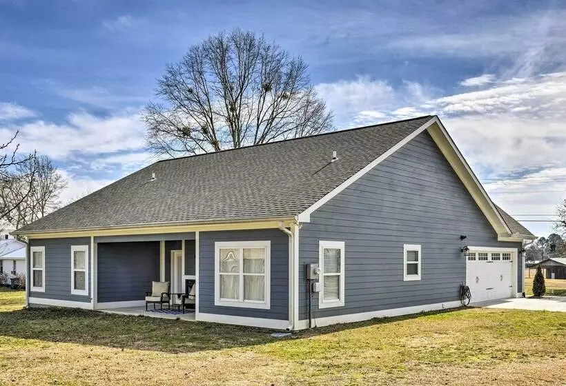 Newly Built Arab Abode Near Guntersville Lake