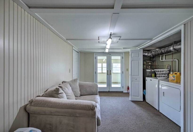 Pet Friendly Waterfront Hayesville Cottage!