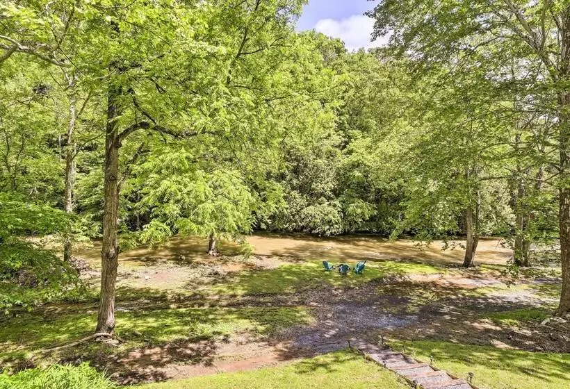 Private Riverfront Escape W/ Fire Pit & Grill