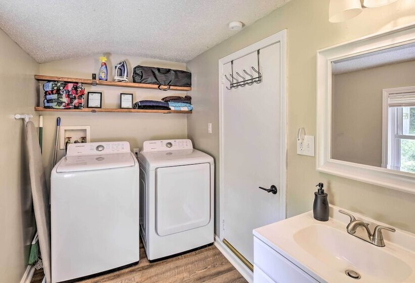 Private Riverfront Escape W/ Fire Pit & Grill