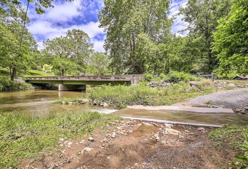 Private Riverfront Escape W/ Fire Pit & Grill