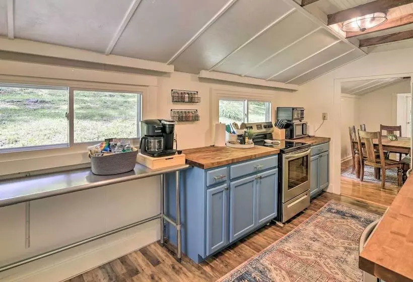 Private Riverfront Escape W/ Fire Pit & Grill