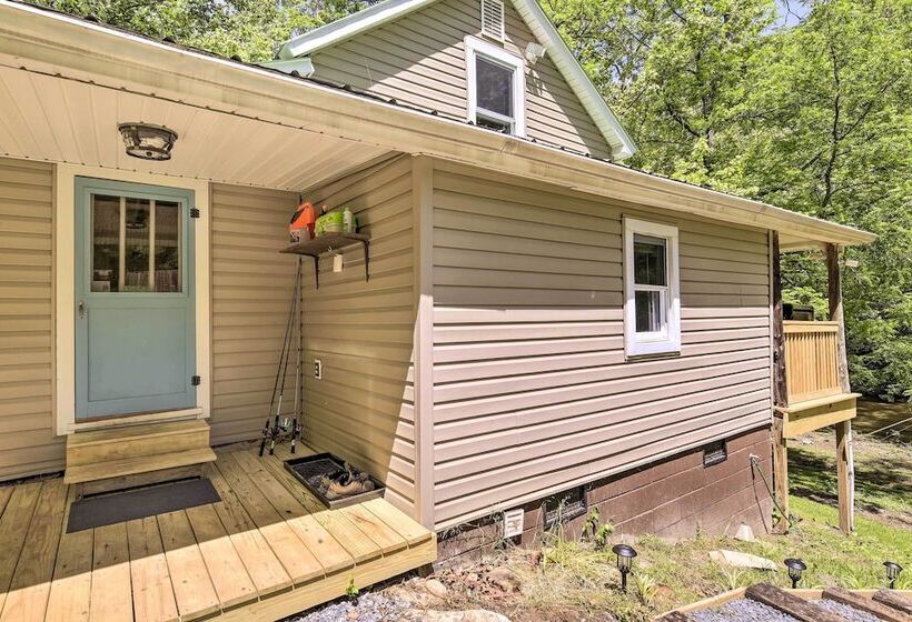 Private Riverfront Escape W/ Fire Pit & Grill