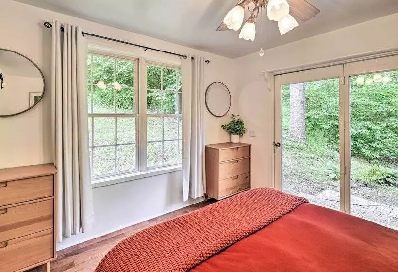 Private Riverfront Escape W/ Fire Pit & Grill