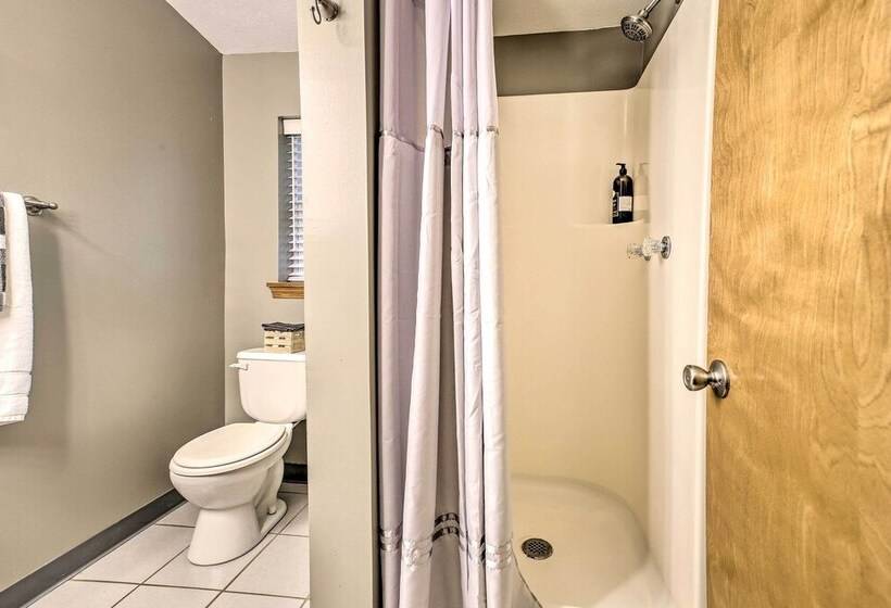 Red River Gorge Cabin W/ Private Hot Tub!