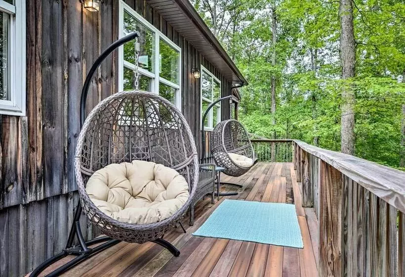 Red River Gorge Cabin W/ Private Hot Tub!