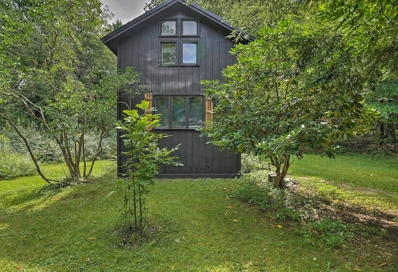 Rustic Unadilla Cottage On 15 Acres W/ Pond!