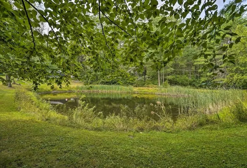 Rustic Unadilla Cottage On 15 Acres W/ Pond!
