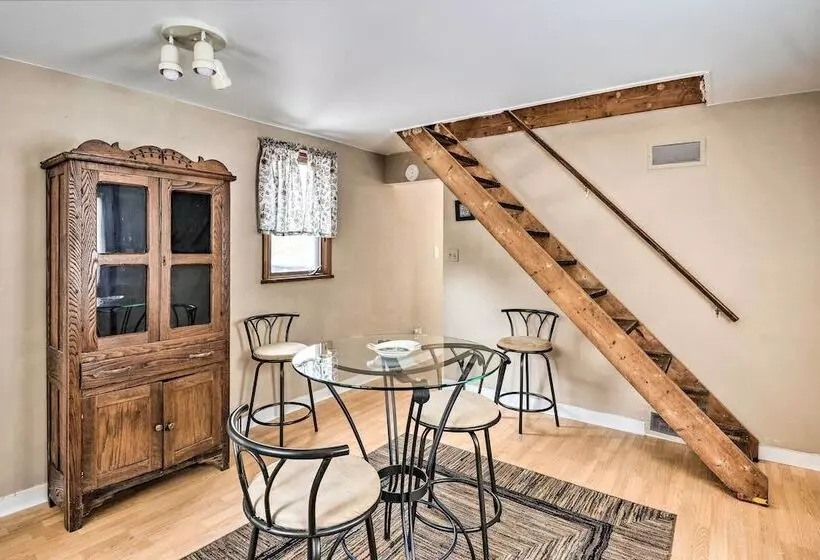Rustic Unadilla Cottage On 15 Acres W/ Pond!