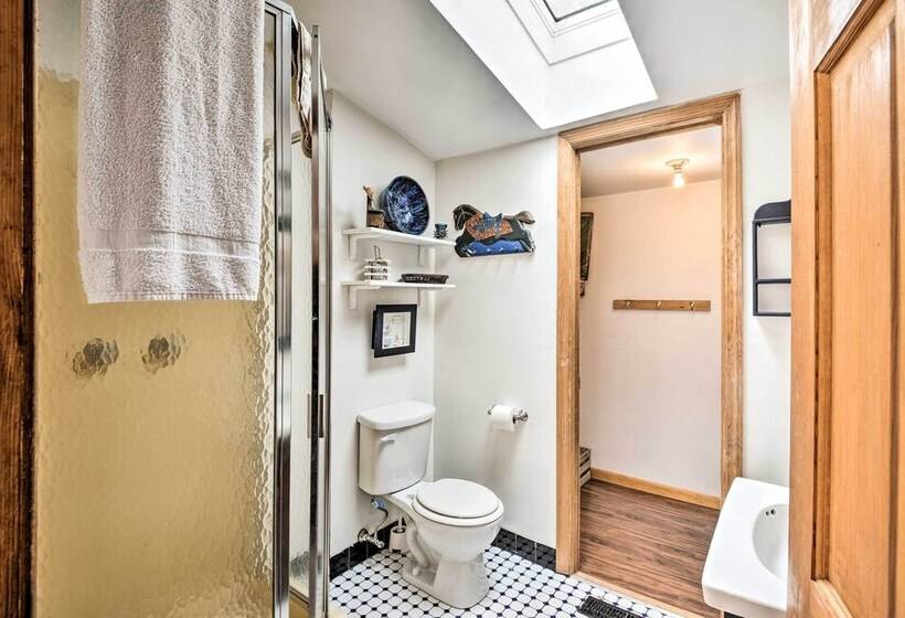 Rustic Unadilla Cottage On 15 Acres W/ Pond!