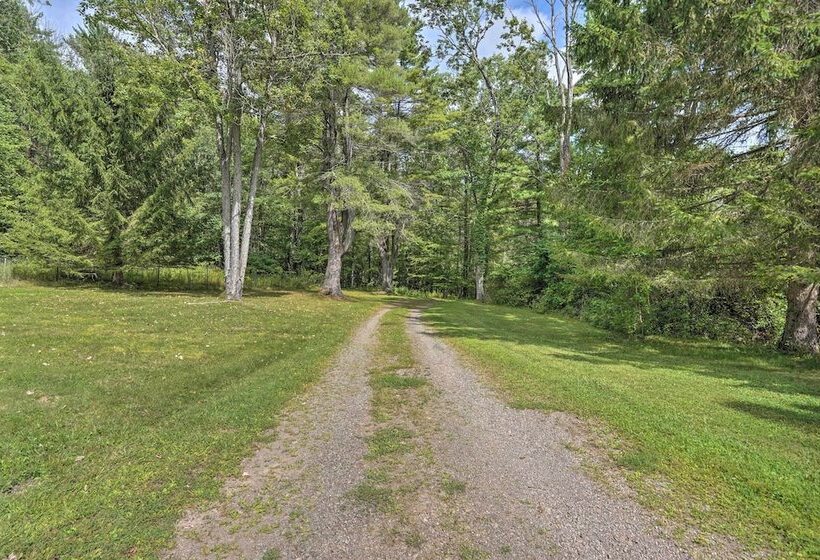 Rustic Unadilla Cottage On 15 Acres W/ Pond!