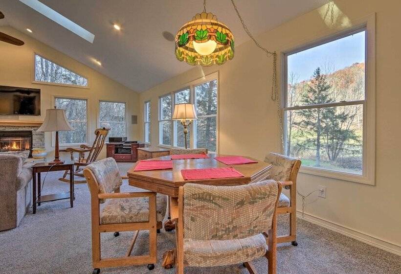 Sugar Grove Escape W/ Hot Tub & Remote Workspace!