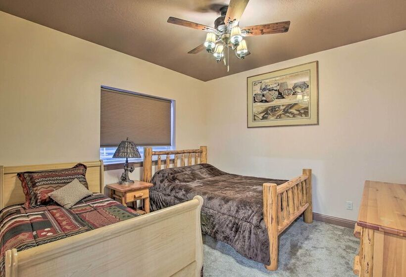 Spacious Home W/ Mtn Views: 2 Mi To Bear Lake!