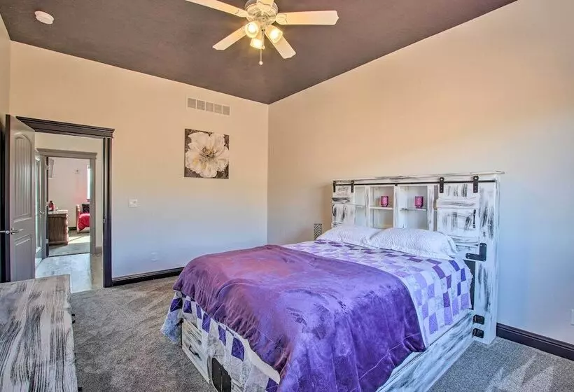 Spacious Home W/ Mtn Views: 2 Mi To Bear Lake!