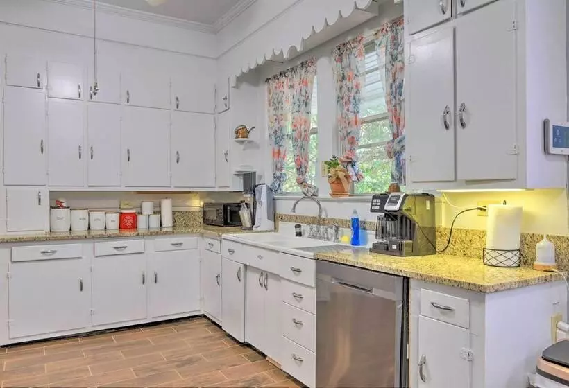 Spacious Lanett Haven W/ Sunroom + Large Deck