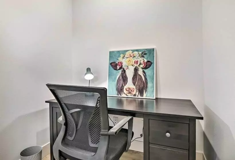 Stunning Stevenson Retreat W/ Mountain Views!