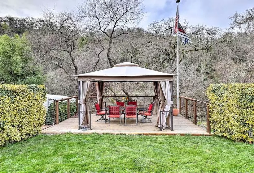 Wine Country Retreat At Private Creekside House!