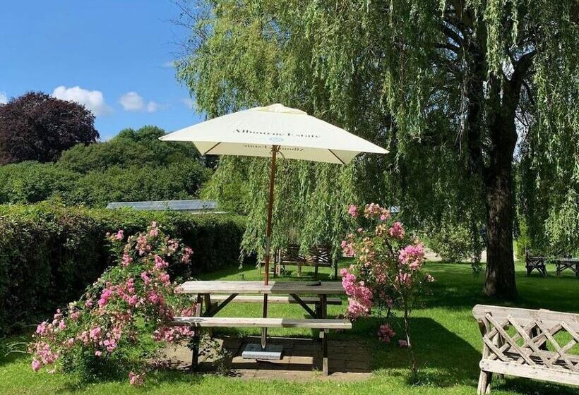 ベッドアンドブレックファースト The Jolly Sportsman