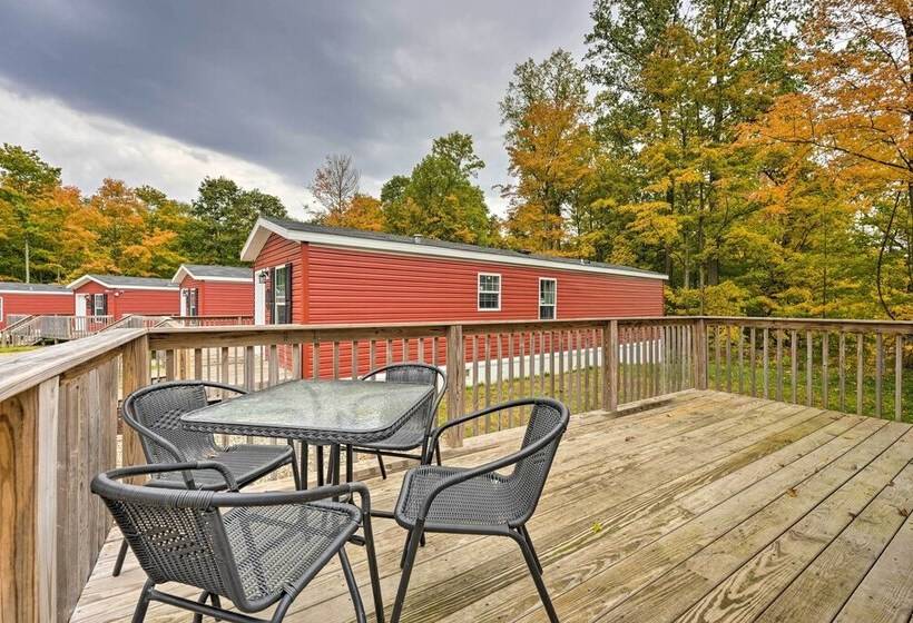 Cassopolis Cabin Close To Parks & Fishing!