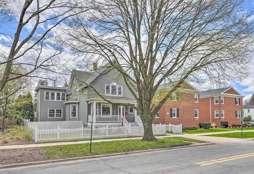 Oak Park Home W/ Fire Pit 5 Mi To Garfield Park!
