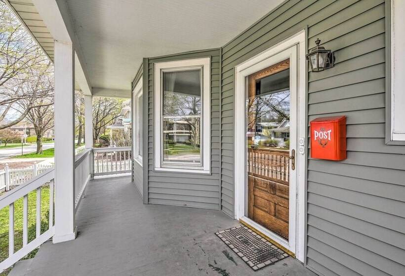Oak Park Home W/ Fire Pit 5 Mi To Garfield Park!
