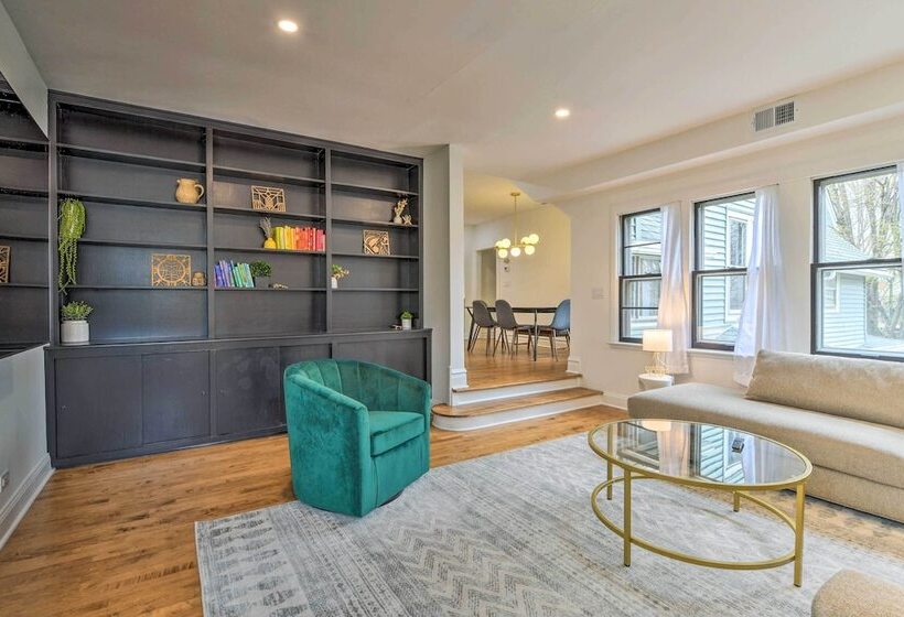 Oak Park Home W/ Fire Pit 5 Mi To Garfield Park!