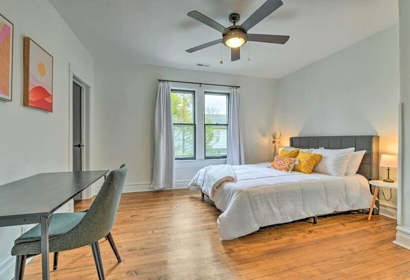 Oak Park Home W/ Fire Pit 5 Mi To Garfield Park!