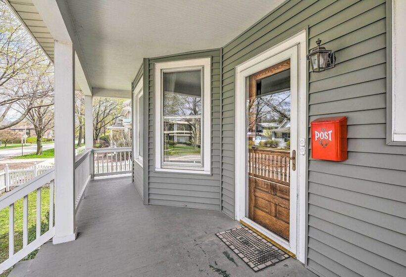 Oak Park Home W/ Fire Pit 5 Mi To Garfield Park!