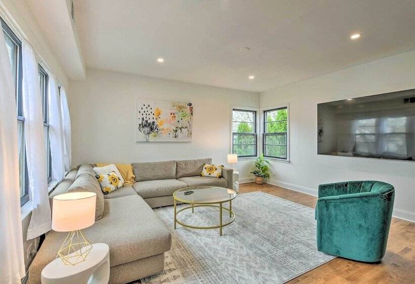 Oak Park Home W/ Fire Pit 5 Mi To Garfield Park!