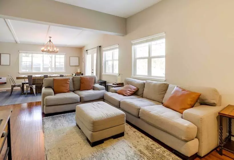 Cozy South Lake Tahoe Home ~ 6 Mi To Shore!